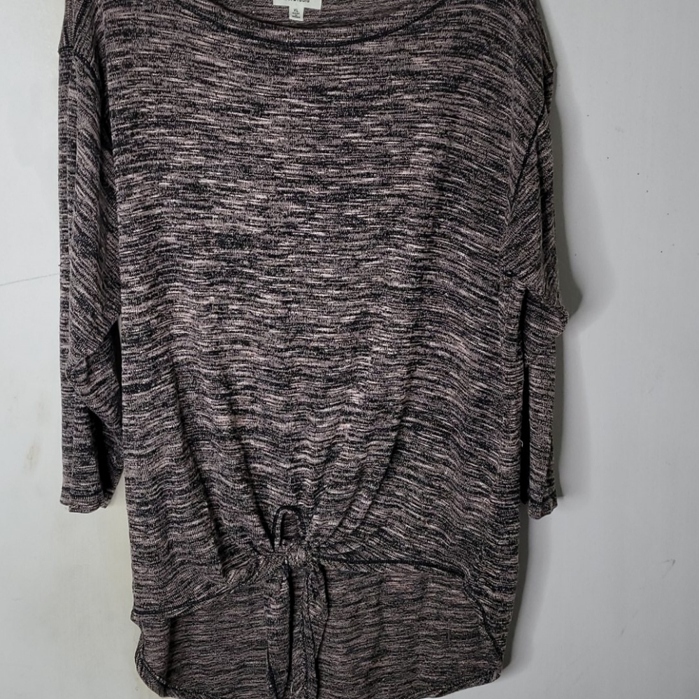 Max studio sweater